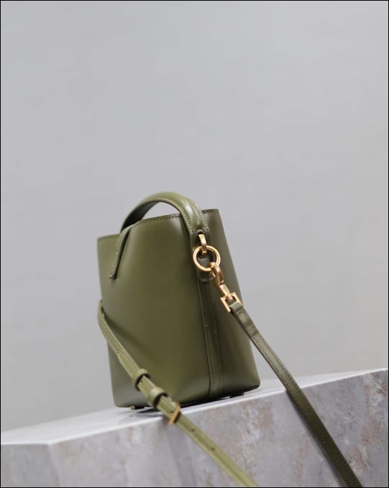 b59f6538348913b27047558571d047cd_1716173638_7308.jpg b59f6538348913b27047558571d047cd_1716173638_7308.jpg