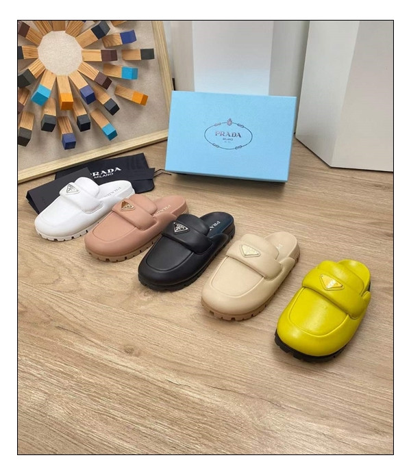 프라다 뮬 슬리퍼 슬라이드