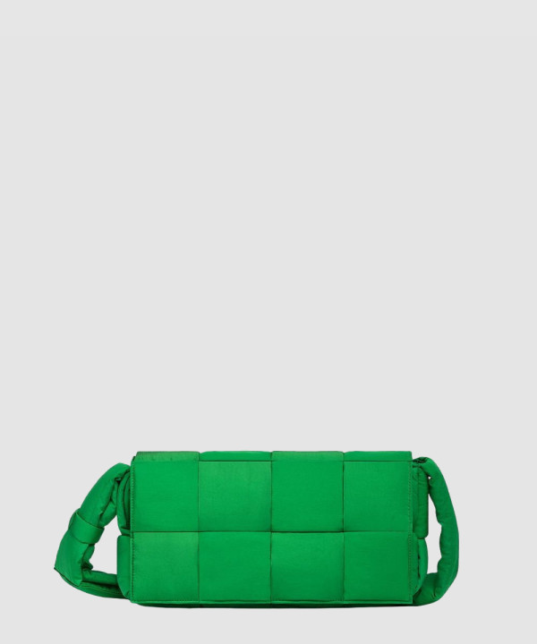 [BOTTEGA-보테가베네타] 패디드 테크 카세트 백 628951VBO