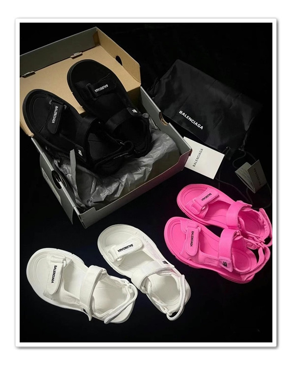 투어리스트 발렌시아가 샌들 (여성)