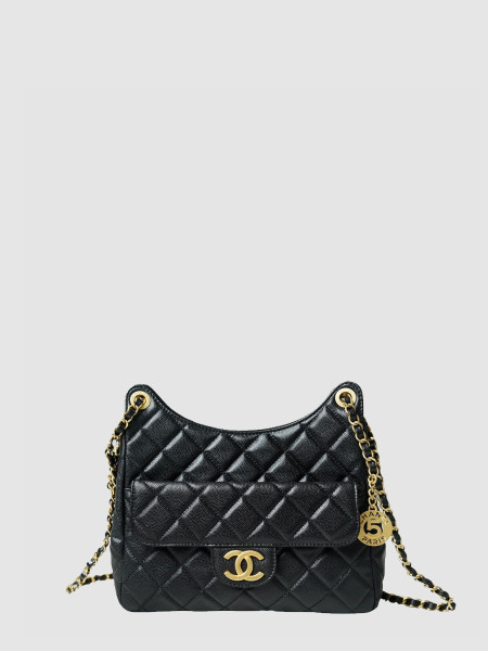 [CHANEL-샤넬] 23C 포켓 체인 호보백 미듐 블랙 캐비어 AS3710