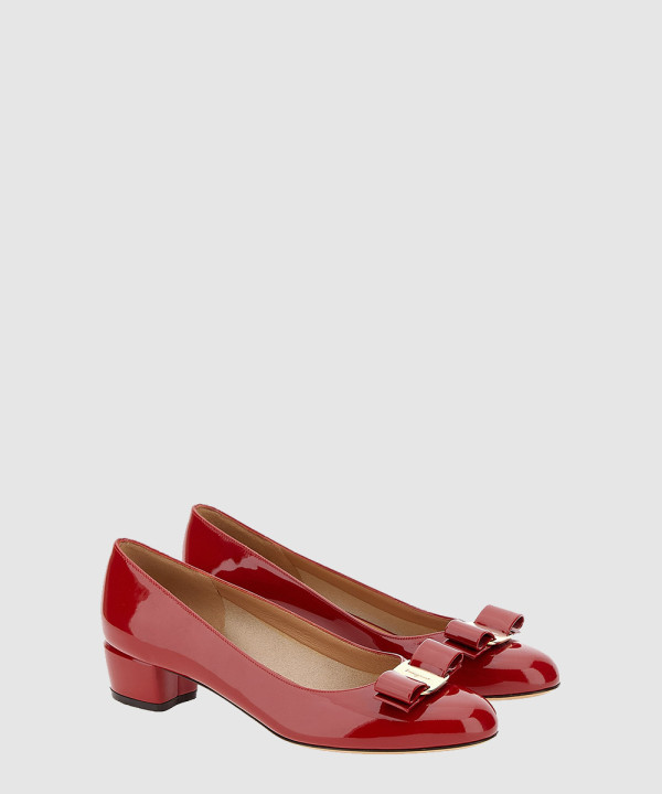 [FERRAGAMO-페라가모] 바라 펌프스 01B221