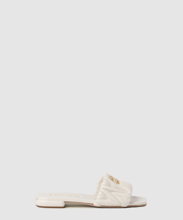 [MIU MIU-미우미우] 마테라쎄 나파 가죽 슬라이드 슬리퍼 5XX605