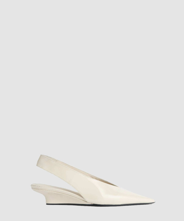 [TOTEME-토템] 더 웨지-힐 슬링백 블랙 244-WAS0165-LE0091