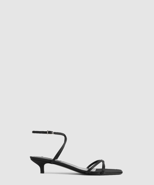 [TOTEME-토템] 새틴 크로스오버 샌들 253-WAS0243-FB0401