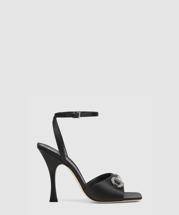 [GUCCI-구찌] 크리스탈 호스빗 장식이 있는 여성용 샌들 834344