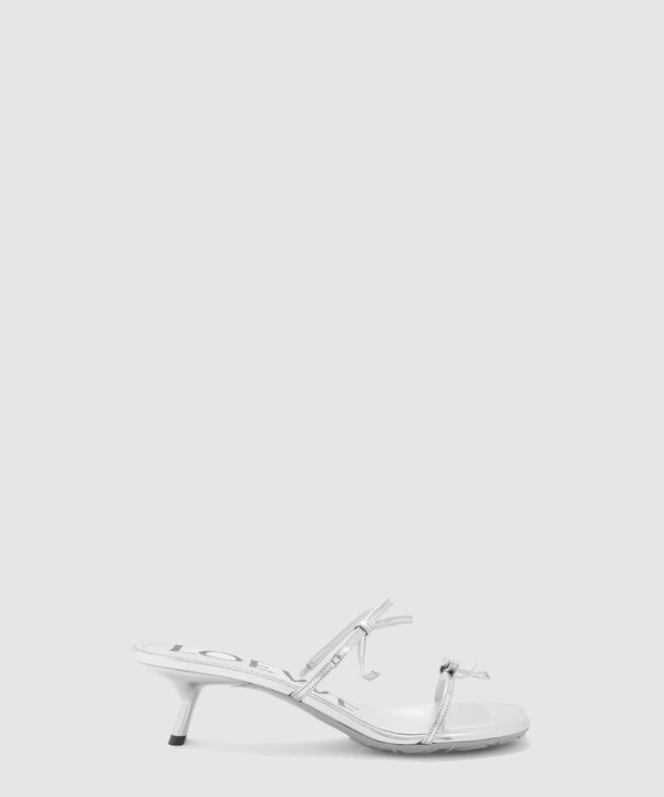 [LOEWE-로에베] 메탈릭 송아지 가죽 소재의 페탈 샌들 LPET465X04