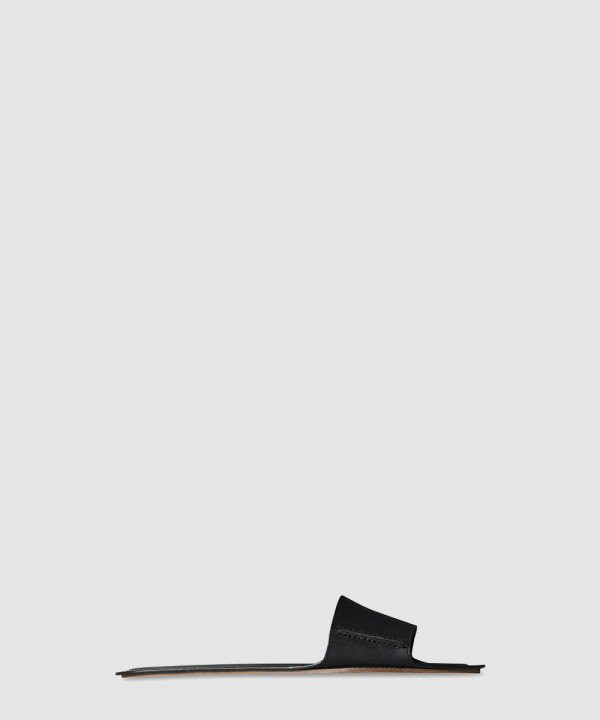 [THE ROW-더로우] 가죽 스트랩 슬라이드 F1649L601BLK