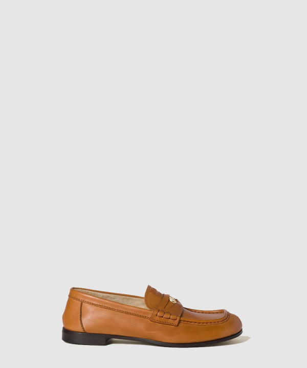 [MIU MIU-미우미우] 가죽 로퍼 5D398E