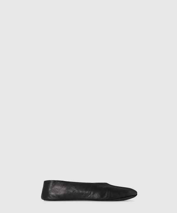 [THE ROW-더로우] Stella 가죽 슬리퍼 F1638N66BLK