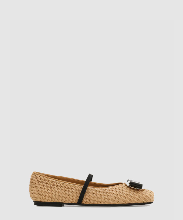 [FERRAGAMO-페라가모] 뉴 바라 플레이트 발레 플랫 01K063