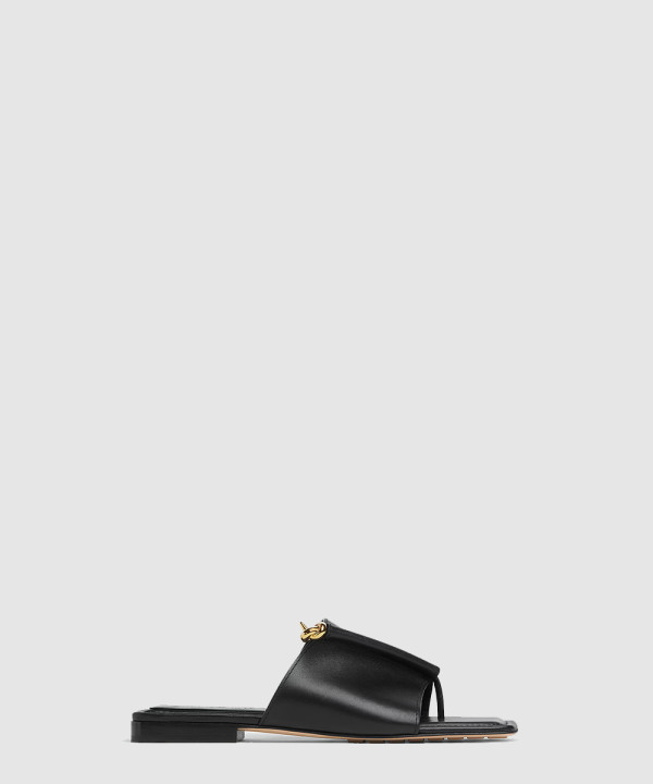 [BOTTEGA-보테가베네타] 솔스티스 T 스트랩 샌들 837829