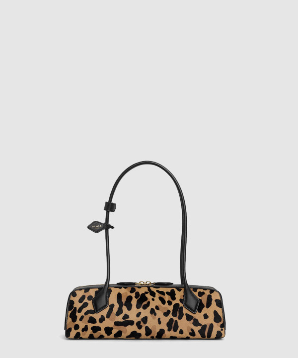 [ALAIA-알라이아] 레오파드 헤어카프 LE TECKEL 미디엄 백 AA1S06033CA329