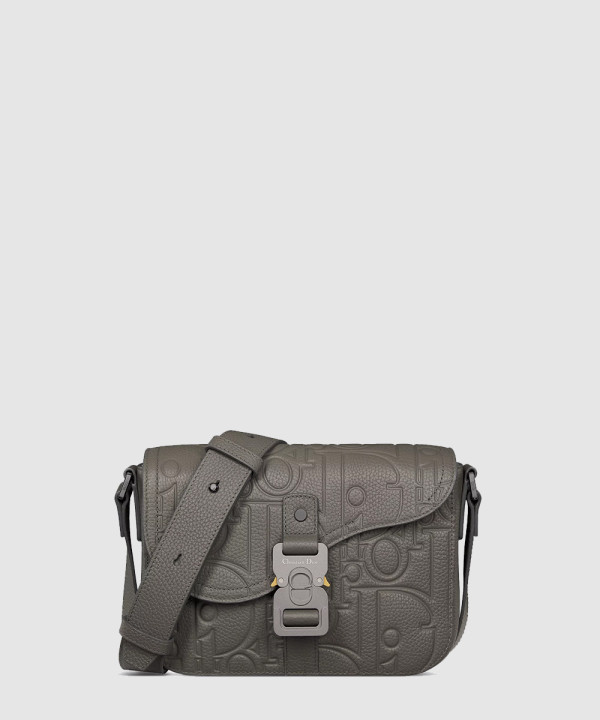 [DIOR-디올] Saddle 스몰 플랩 스트랩백 1ADPO049LLG