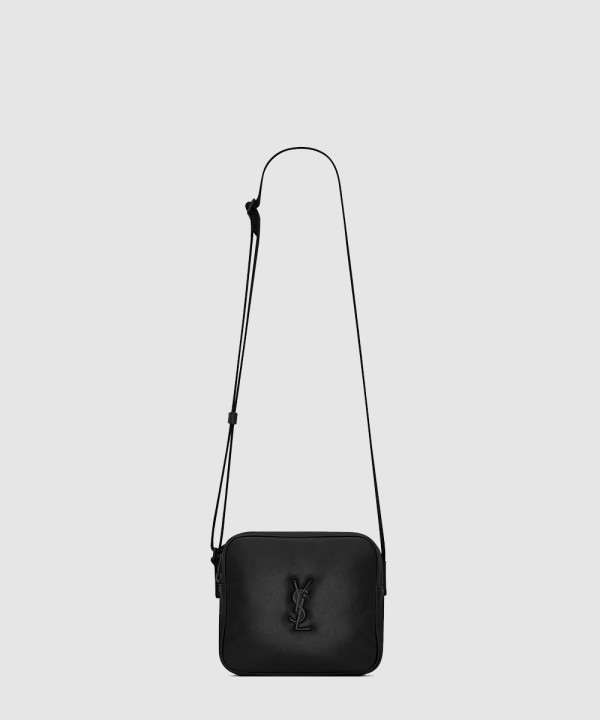 [SAINT LAURENT-생로랑] 스무스 가죽 소재의 NIKI 카메라백 819279