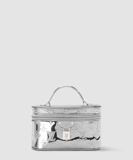 [LOUIS VUITTON-루이비통] 베니티 체인 파우치 M26097