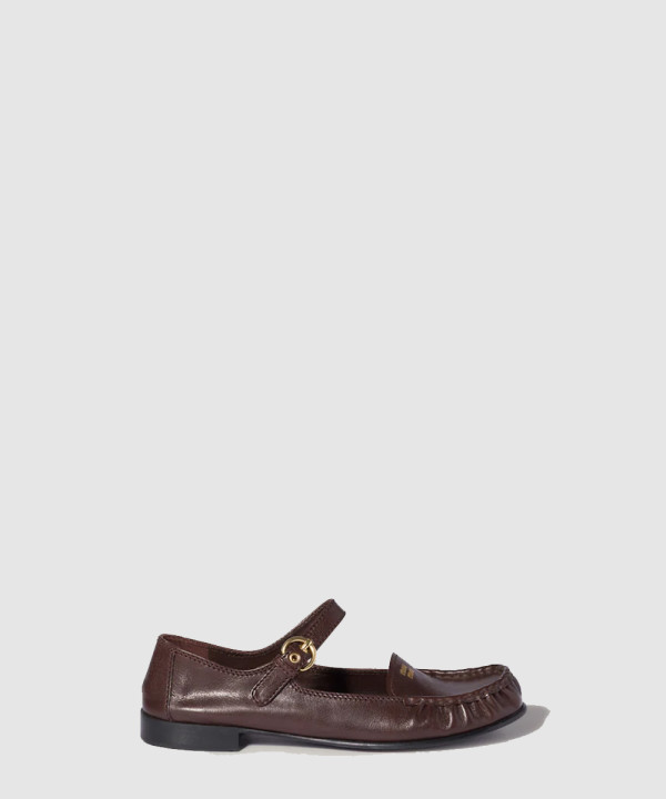 [MIUMIU-미우미우] 스트랩 가죽 로퍼 5D563E